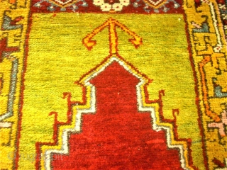 Old Anatolien Prayer rug. Size: 99 x 151 cm. Good condition.                      