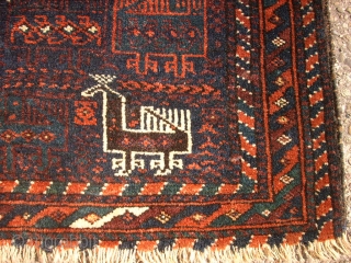 Very old Baluch bird bag face. Size: 65 x 60 cm. Soft and shiny wool. One end (border) miss.              