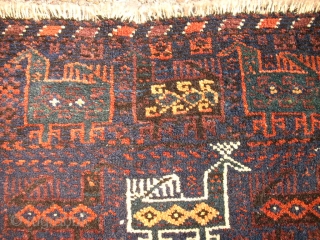 Very old Baluch bird bag face. Size: 65 x 60 cm. Soft and shiny wool. One end (border) miss.              