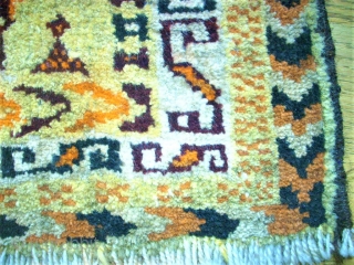 Antique South-Persia bagface. Size: 28 x 40 cm. Good condition. Interesting item.                     