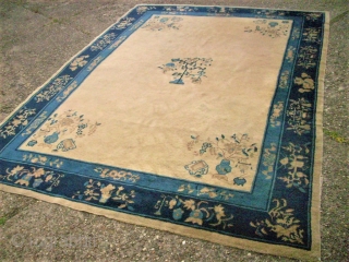 lovely Chinese Peking rug. Size: 190 x 256 cm. Need some wash. Used.                    