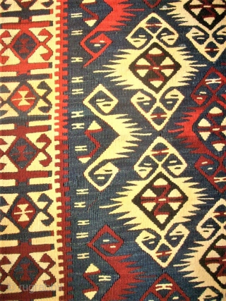 Very nice caucasian kilim. Size : 114 x 170 cm. Good condition.                     