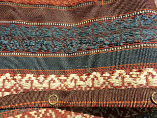 Nice Flatwave. Size: 73 x 285 cm. Very fine work.