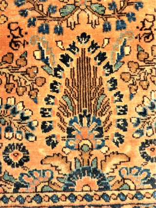 Antique persian Sarough. Size: 73 x 150 cm.                         