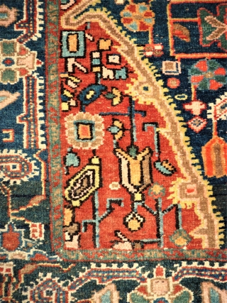 antique persian Bidjar rug. Size: 105 x 155 cm. Wunderful colours. Perfect measures. Wool on wool. A great rug.              