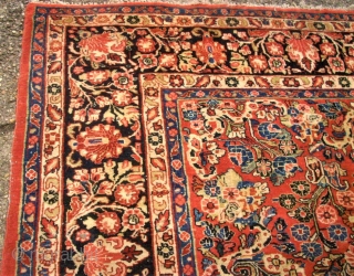 Wonderful persian Sarough. Size: 245 X 293 cm. Good condition. Great Colors. Very fine knotting.                  