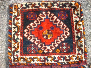Old Luri khordjin. Size: 60 x 115 cm. Very good condition. Full pile.                    