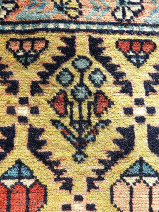 antique caucasian rug. Size: 88 x 152 cm. Thin pile.
Please ask:
ingo.kretschmer@gmx.de