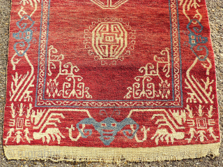 wonderful China rug. Size: 150 x 88 cm. Perfect condidion.