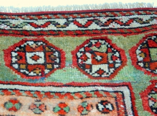 Very old anatolian prayer rug. Size: 141x121 cm. Good condition. Special piece.                     