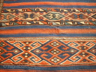 Very old flatwave anatolian great bag. Size: 60 x 108 cm. One old repair. Good condition and wonderful colors. Complete.             