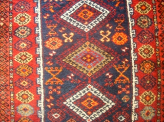 Very old Sivas Kürd Prayer rug. Size: 84 x 155 cm. One damage. Nice colors and  a special wool. Fine knotting.           