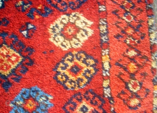 Very old Sivas Kürd Prayer rug. Size: 84 x 155 cm. One damage. Nice colors and  a special wool. Fine knotting.           