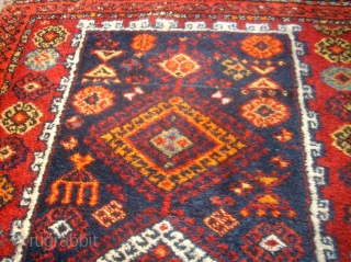 Very old Sivas Kürd Prayer rug. Size: 84 x 155 cm. One damage. Nice colors and  a special wool. Fine knotting.           