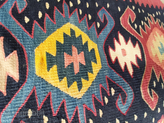 Antique Pirot Sarkoy kilim,  extraordinary colors, dimensions about 1.4 x 2m
Ask for the price                  