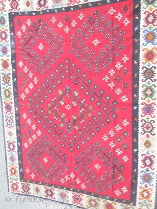  Antique sarkoy Pirot kilim, named Venac . Age: beginning of 20th century. Size about 2,5 x 2m.
Ask about this
             