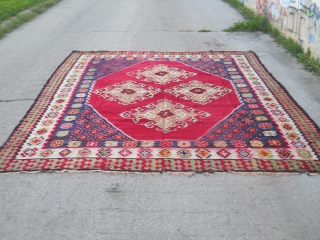 Big Sarkoy Bosnian kilim. Measuring about 3,2 x 2,7m. Aged about 100 years. Symbolizes  Mirhab . In  good condition. 
Ask about this         