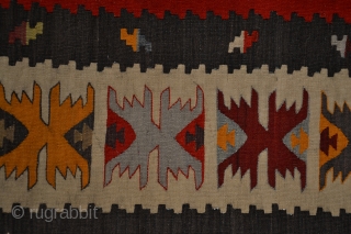Antique Sharkoy Pirot kilim
First  first quarter of 20th century.
200 x 150 cm                    