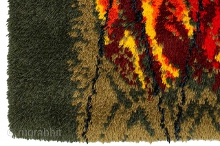 Finnish ryijy (or in Swedish 'rya') entitled ‘Liekit’ (in English ‘flames’). Ryijy's / rya's are traditional Scandinavian wool rugs with a long pile - often 'shaggy' - and usually between 2.5cm to  ...