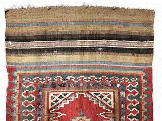 Antique small kelim fresh out of a New England home. Appears to be a Persian Shustar or bahktiari weaving. Lovely all natural colors including a rich tomato red, pretty yellow, deep green  ...