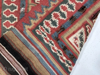 Antique small kelim fresh out of a New England home. Appears to be a Persian Shustar or bahktiari weaving. Lovely all natural colors including a rich tomato red, pretty yellow, deep green  ...