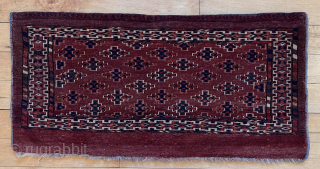 
Pretty little turkman torba with interesting design, good old colors and soft lustrous pile. Turkish knotted. Reasonably clean. 19th c. Winter sale priced. 17” x 34”       