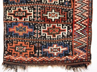 Antique Kurdish pile divan cover with a bold memling gul design field and an unusually graphic border. Overall good thick high pile with very slight wear. Original selvages and remnant Kelim ends.  ...