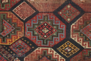 antique memling gul rug. Not sure exactly what it is but i like it. Strange and wonderful Brimfield find. Good colors. "As found", dirty and worn but more or less intact. Good  ...