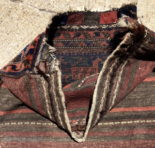 Antique complete Baluch bag with a flock of charming birds on a deep blue ground. Excellent near original condition with good thick pile and tight weave. All natural colors. Original back with  ...