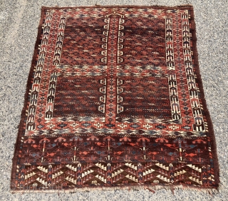 Early yomud ensi with elegant drawing, rich colors and overall good condition. Beautiful skirt panels. Good pile. All excellent saturated colors. Reasonably clean. Good age. 3rd qtr. 19th c. 4’3” x 5’  ...