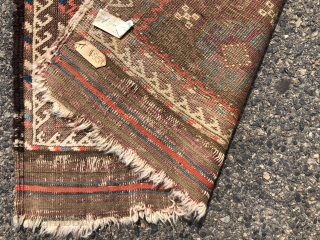 Antique small Baluch rug with an archaic spacious memling gul design and vivid old colors. Al natural colors including strong reds and eye catching light blues. Overall low pile with heavy oxidation  ...