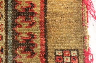 antique serab rug with an unusual cane design field and nice smaller size. "as found", very very dirty with decent pile but rough ends and priced accordingly. Horrible modern selvage wrapping but  ...