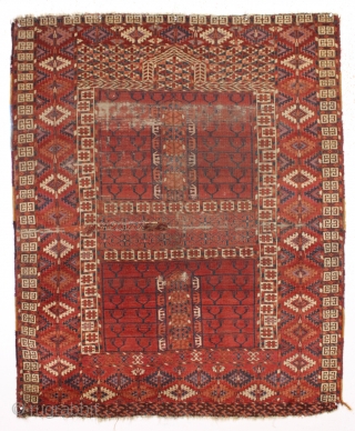 antique tekke ensi. Classic tekke ensi but with an unusual design relying chiefly on ashik guls elements, colored in a lovely soft orange, pretty lilac purple and light blue highlights. I find  ...