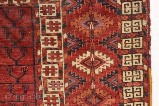 antique tekke ensi. Classic tekke ensi but with an unusual design relying chiefly on ashik guls elements, colored in a lovely soft orange, pretty lilac purple and light blue highlights. I find  ...