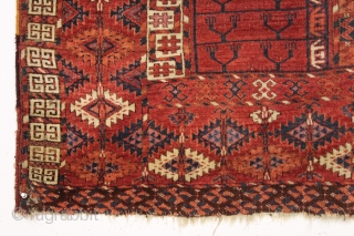 antique tekke ensi. Classic tekke ensi but with an unusual design relying chiefly on ashik guls elements, colored in a lovely soft orange, pretty lilac purple and light blue highlights. I find  ...