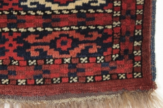 Antique little turkoman kap. All natural colors. Good even pile. Nice tight weave. Original sides, shallow end gouges. Could use a wash. Late 19th c. weaving. First day priced. 10" x 21"  ...