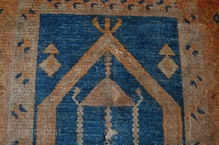 
Manastir Prayer Rug ( Monastir, Balkan) 120/72 cm,hand-spun wool. Selvages new, loss of knots on borders and small holes, no restorations. The color spectrum consist of organic blue and a yellow/orange. The  ...