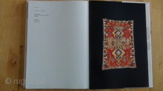 Book. Gabbehs, Zagros mountain-nomads. Berlin, 1991. From a private, limited printing of 1000 copies. 70 specimen shown in outstanding photographs. Foreword by Bennett. The Neiriz-collection at that time. Neiriz had collected this  ...