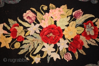 Antique American Hooked rug size  4'-4'' x2'-8''                         