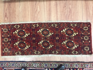 A exquisite Torba conceived by womens of the Tekke Turkoman,Who produced the finest and most imaginative rugs of the west Turkestan knotting area.
Sold.          