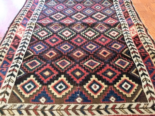 Kurd rug, Northwest Persia ,late 19th Century.
Size 3x4'-9''                         