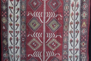 Anatolian Prayer kilim from Gomurgen in the Kayseri region. Finely woven, very good drawing and in good condition with limited small repairs. Use of two different very fine metallic bound threads in  ...