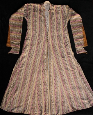 Late 19th to early 20th century woman’s silk robe from Urgup, Cappadocia

An antique womans coat/robe from Urgup in Cappadocia. The fabric is kutnu silk which I believe was woven in Gaziantep, near  ...