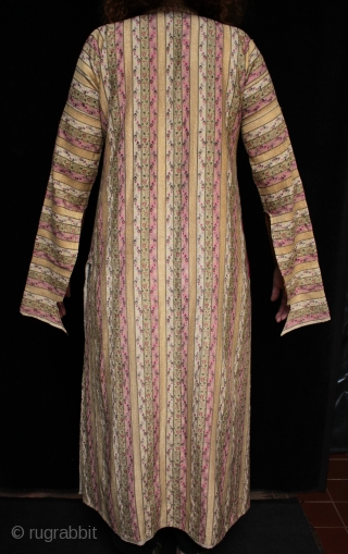 Late 19th to early 20th century woman’s silk robe from Urgup, Cappadocia

An antique womans coat/robe from Urgup in Cappadocia. The fabric is kutnu silk which I believe was woven in Gaziantep, near  ...