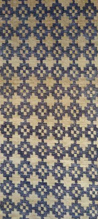 Tibetan geometric rug
"gorkha" crosses design
c1900
150x80cm                            