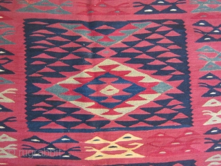 SHARKOI KILIM 95/155CM GRAET COLORS.VERY GOOD CONDITION .SMALL REPAIR AZ YOU CEN SEA ON THE LAST POHOTO .I  SOLD SIMELER PIECE LAST YEAR.SHIP FREE        