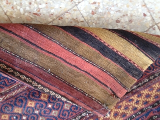 horjin balotce. flat.fly yarn. late 19 veg colors nice kilim on the beck.big size 70.140 cm graet colors               