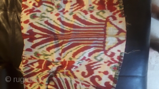 A beautiful  matel tried and best ikat 70/75 cm.(sold sommelier  to more megale)                  