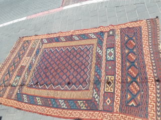 Very Rare Bahtiayr, fine weave. Spectacular colors. Condition excellent- needs some small repair. Size approx. 150 x 260. For further detail please contact directly.
         