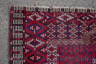 Tekke ensi. worn in some places, upper end missing a couple of cm.                    